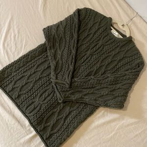 Patagonia dark green cable knit sweater